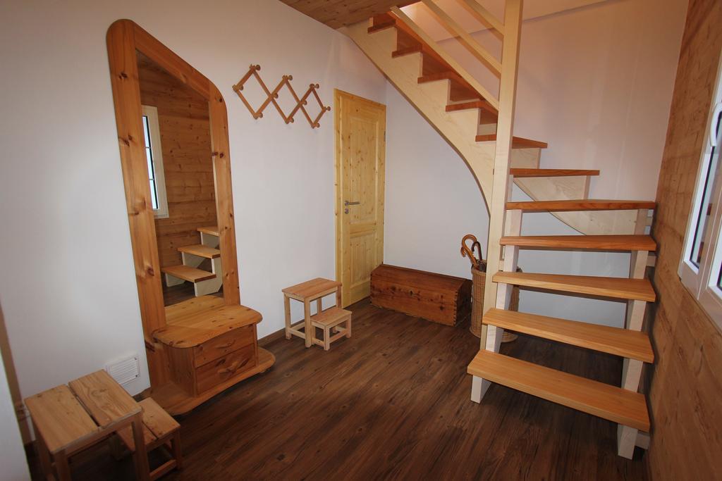Chalet Daheim Reckingen ภายนอก รูปภาพ